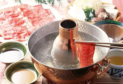 1家3口煮火锅中毒