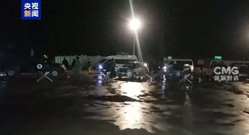 列车遭劫21人质被杀