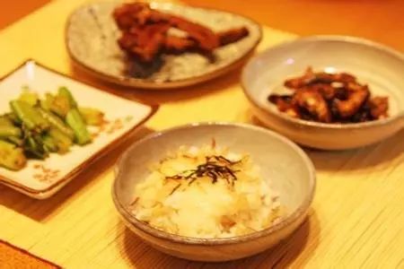 不吃主食就能瘦分人