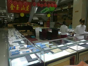 男子连抢金店手机店 男子连抢金店手机店