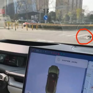 小米车主驾驶中睡着