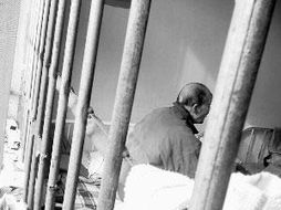 没病却被送精神病院 没病却被送精神病院
