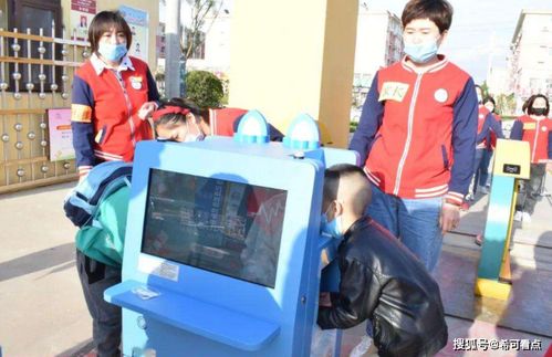 小学老师转行卖棺材