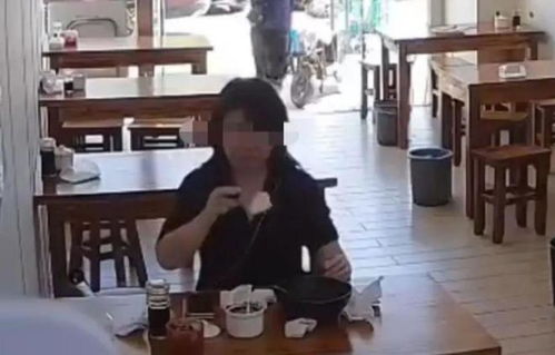 擦鼻涕纸扔进碗罐