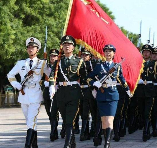 九三阅兵旗手高189(93阅兵军旗) 九三阅兵旗手高189(93阅兵军旗)