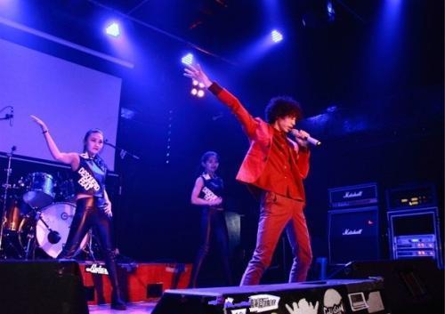 演唱会丢失11万手镯（演唱会丢失11万手镯视频）